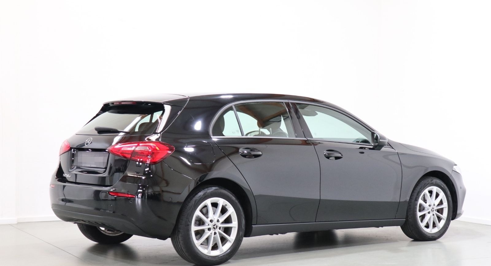 Mercedes-Benz A 250 e - PANORAMA-TEMP-LIVE-PDC-NAVI-BUSINESS foto 6