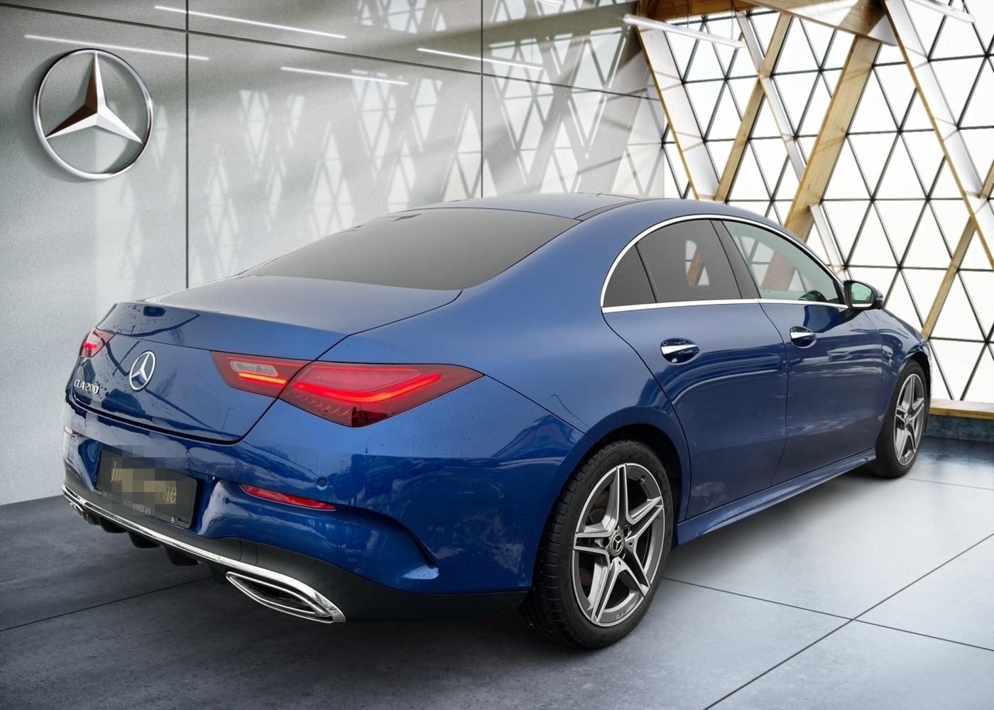 Mercedes-Benz CLA 200 Coupé AMG Pano*AHK*HUD*LEDmulti*360°Ambi foto 16