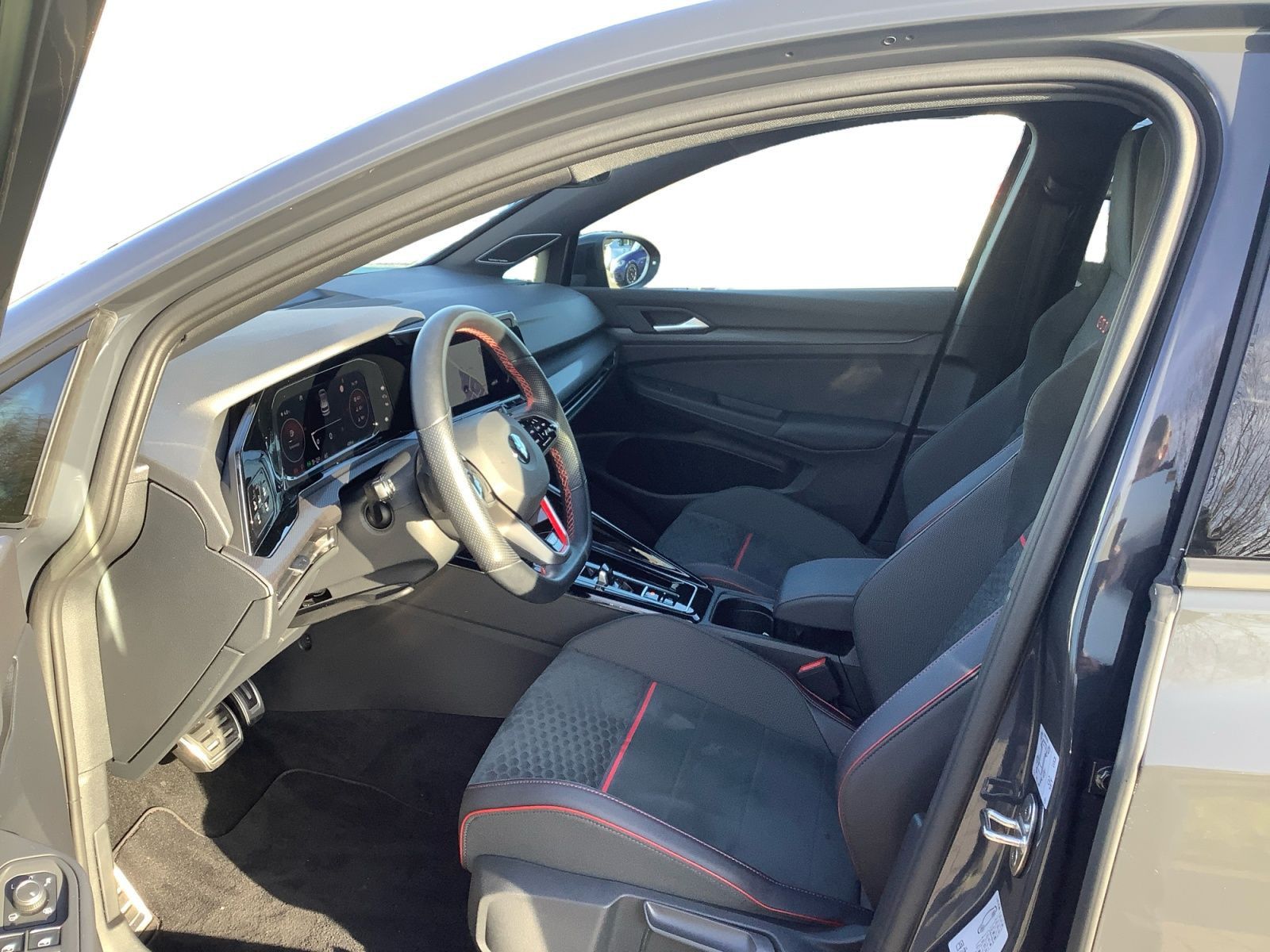 Volkswagen Golf 2.0 TSI DSG GTI Clubsport ACC LED Navi Pano foto 8