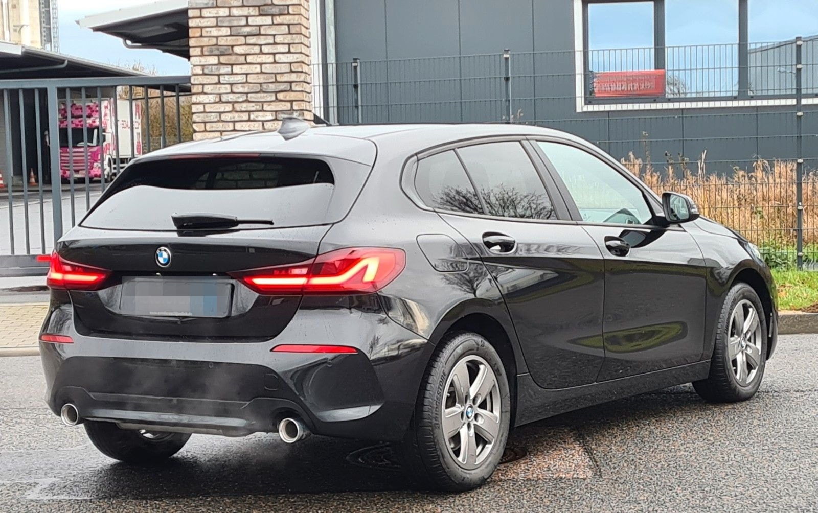 BMW Limousine 118 d Advantage*1.Hand*Autom.*Navi* foto 5