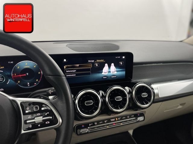 Mercedes-Benz GLB 220 d NIGHT PANO+MASSAGE+KEYLESS+DISTRONIC+ foto 25