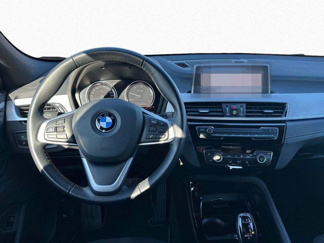 BMW X2 sDrive20d PA DA LED PDC RFK HiFi SitzHz Navi foto 9