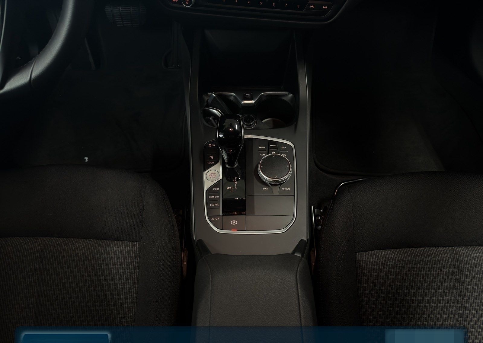 BMW 118i Navi+HiFi+Spurass.+LED+Ambi+BT+S/S-AT+Temp foto 16