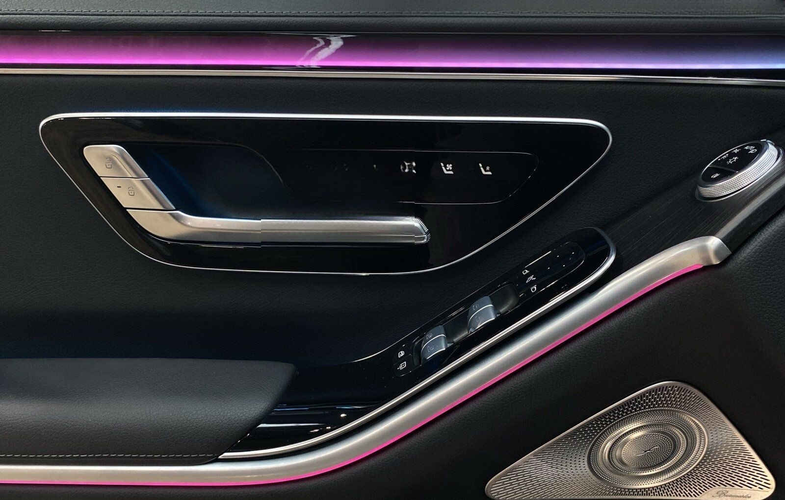 Mercedes-Benz S 350 d AMG Line Kamera Pano HUD AIRMATIC Distr foto 16