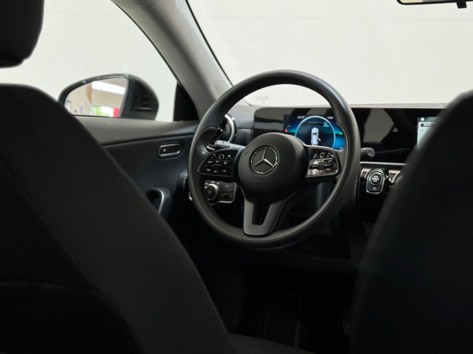 Mercedes-Benz CLA 220 Shooting Brake-PDC-TEMP-CARPLAY-BUSINESS foto 11