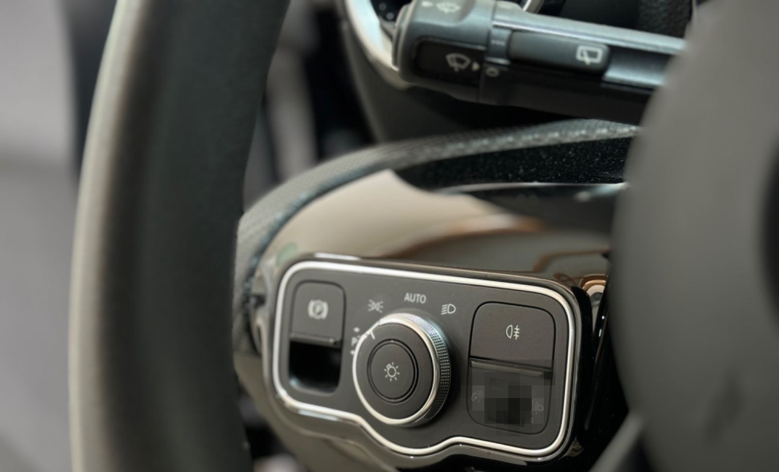 Mercedes-Benz CLA 220 Shooting Brake-PDC-TEMP-CARPLAY-BUSINESS foto 21