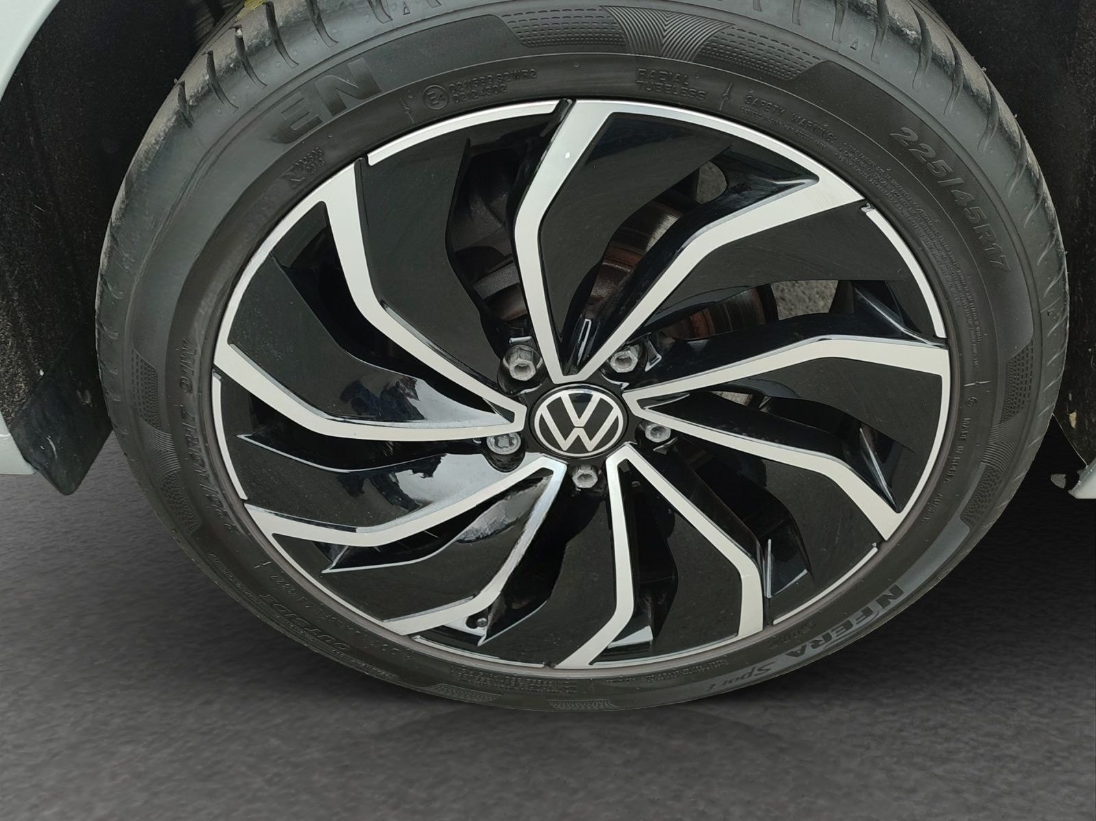 Volkswagen Golf VIII 1.5 eTSI DSG Active* Navi*AHK*Kamera*I foto 15