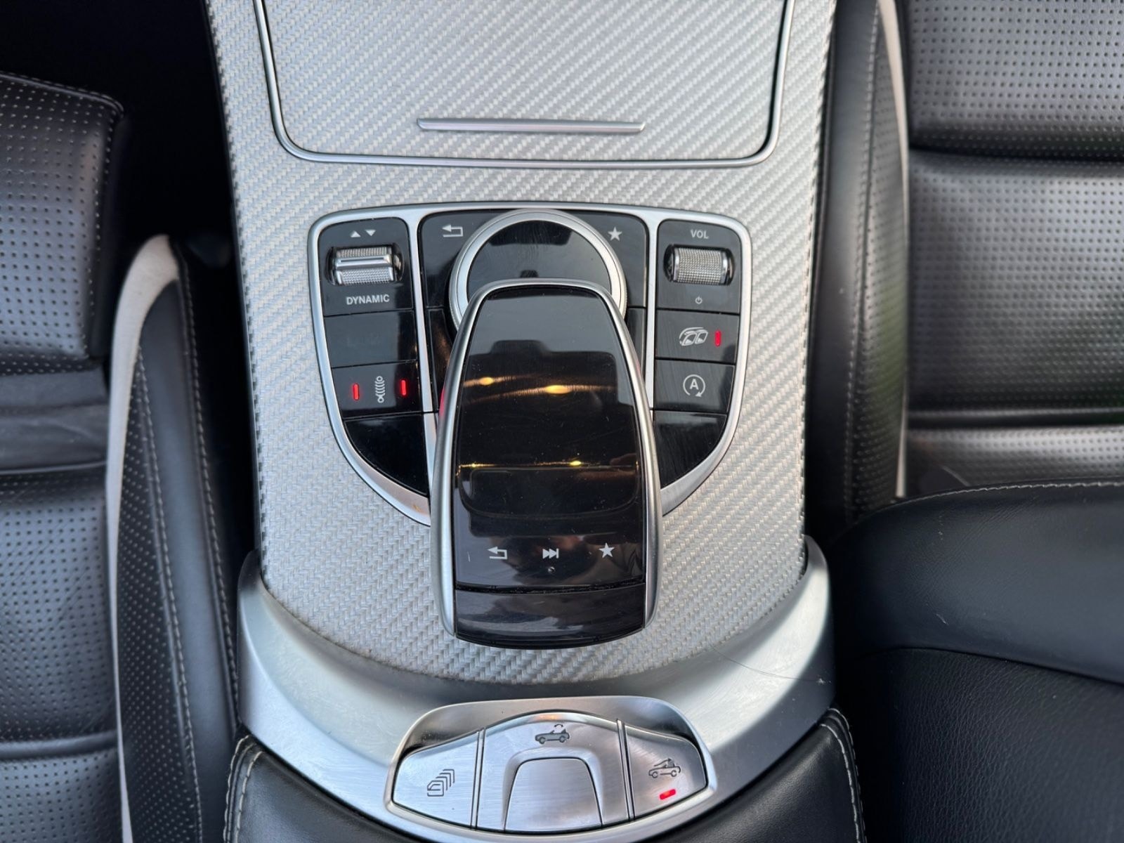 Mercedes-Benz C 63 S AMG Cabrio foto 22