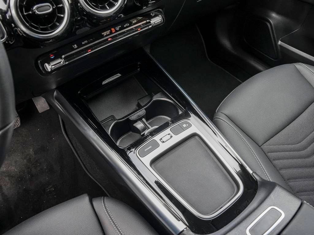 Mercedes-Benz GLA 200 PROGRESSIVE ADVANCED AHK TOTWINKEL LED foto 12