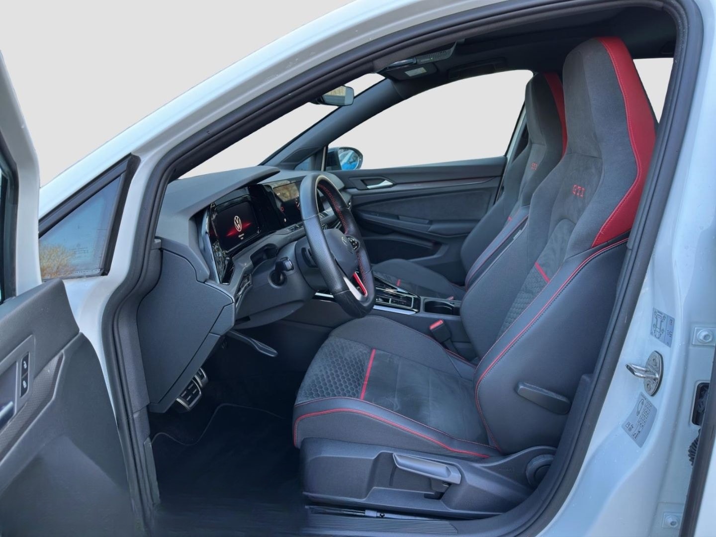 Volkswagen Golf GTI 8 2.0 TSI DSG Clubsport PANO REAR VIEW  foto 13