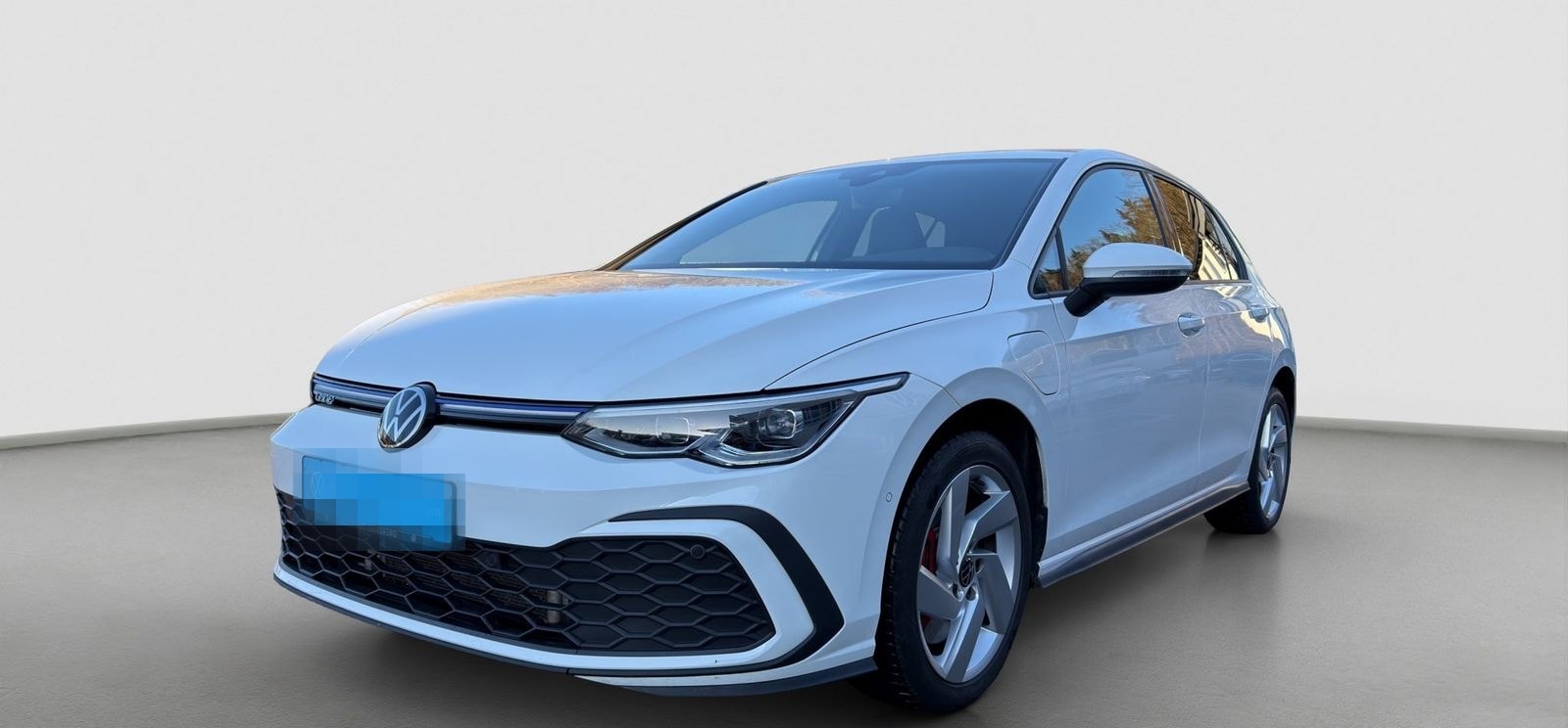 Volkswagen Golf GTE 1.4 TSI Hybrid Business LED Virtual Kam foto 2