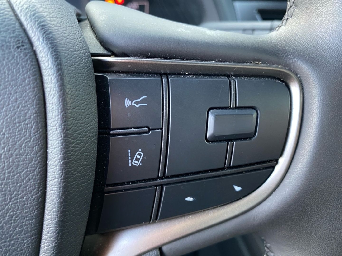 Lexus UX 250h F SPORT Design *Bi-LED*ACC*RCam*SHZ*PDC* foto 23