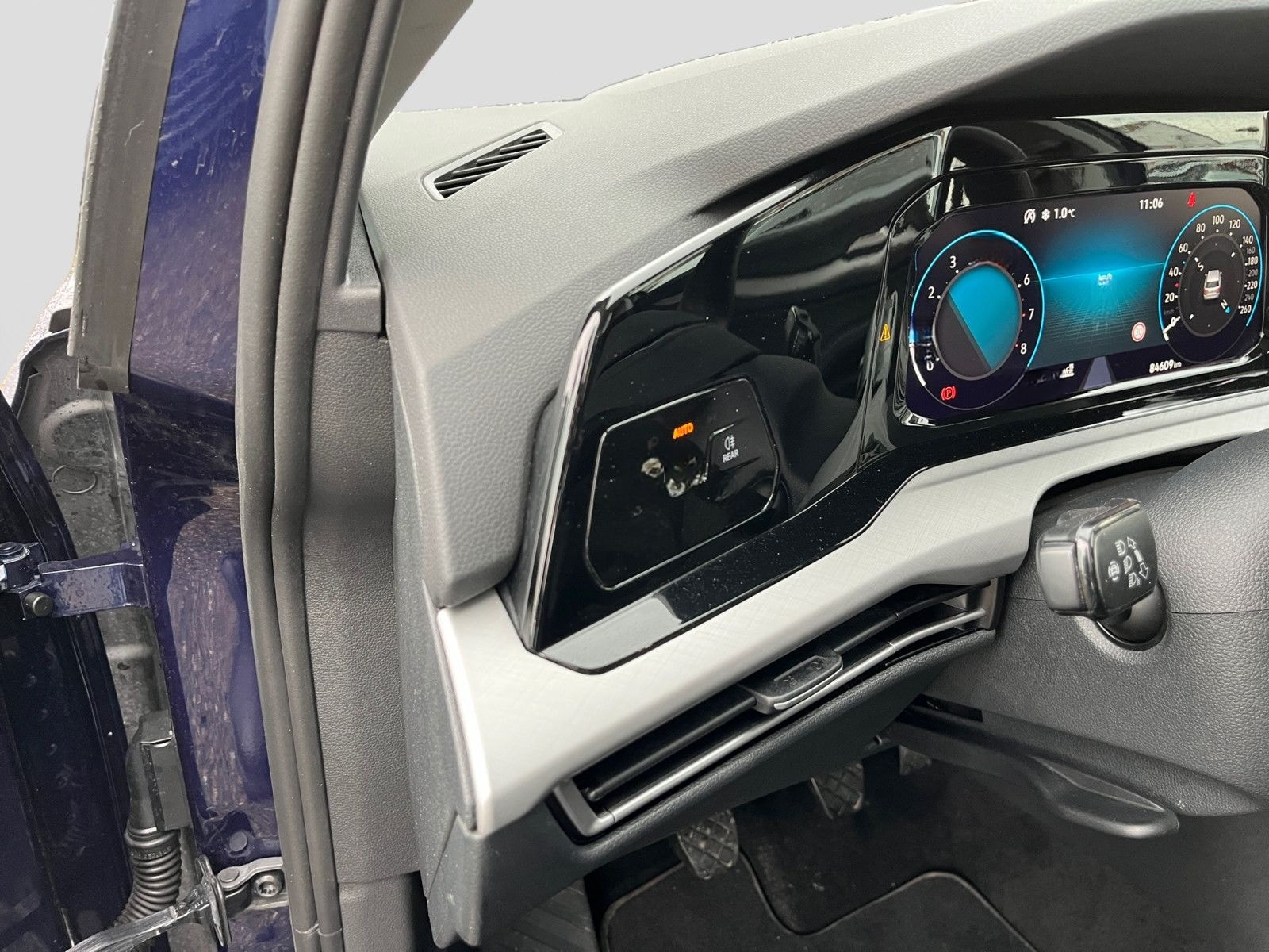 Volkswagen Golf VIII Variant 1.5TSI Life ACC Cam Navi Pano foto 13