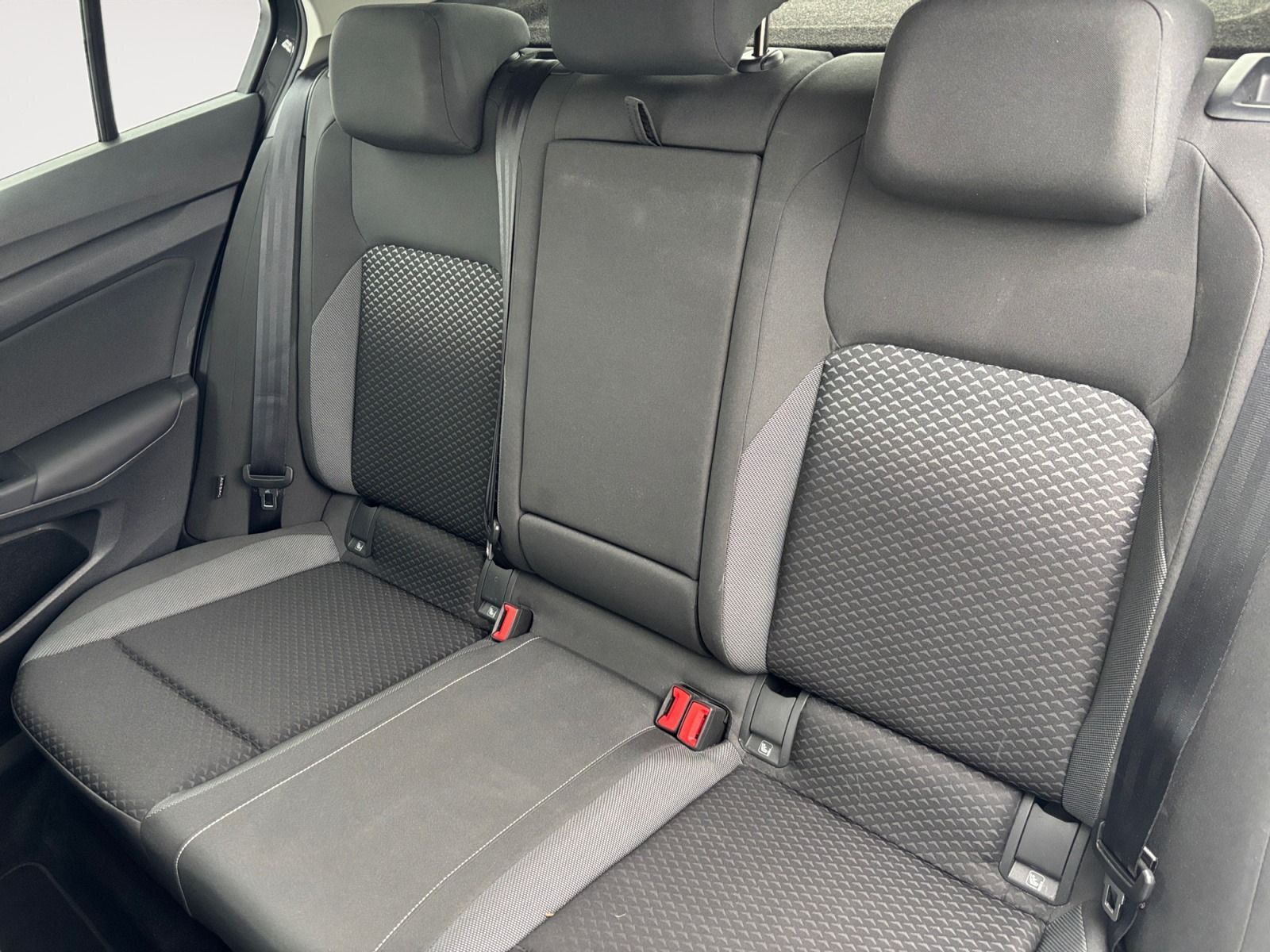 Volkswagen Golf VIII 1.5 TSI Active+NAVI+RFK+Standhzg+LED+A foto 14