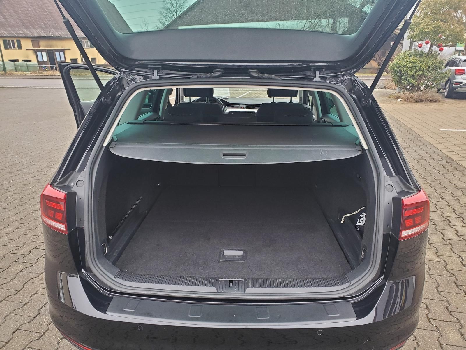 Volkswagen Passat Variant 2.0 TDI Business,DSG, Navi, AHK foto 13