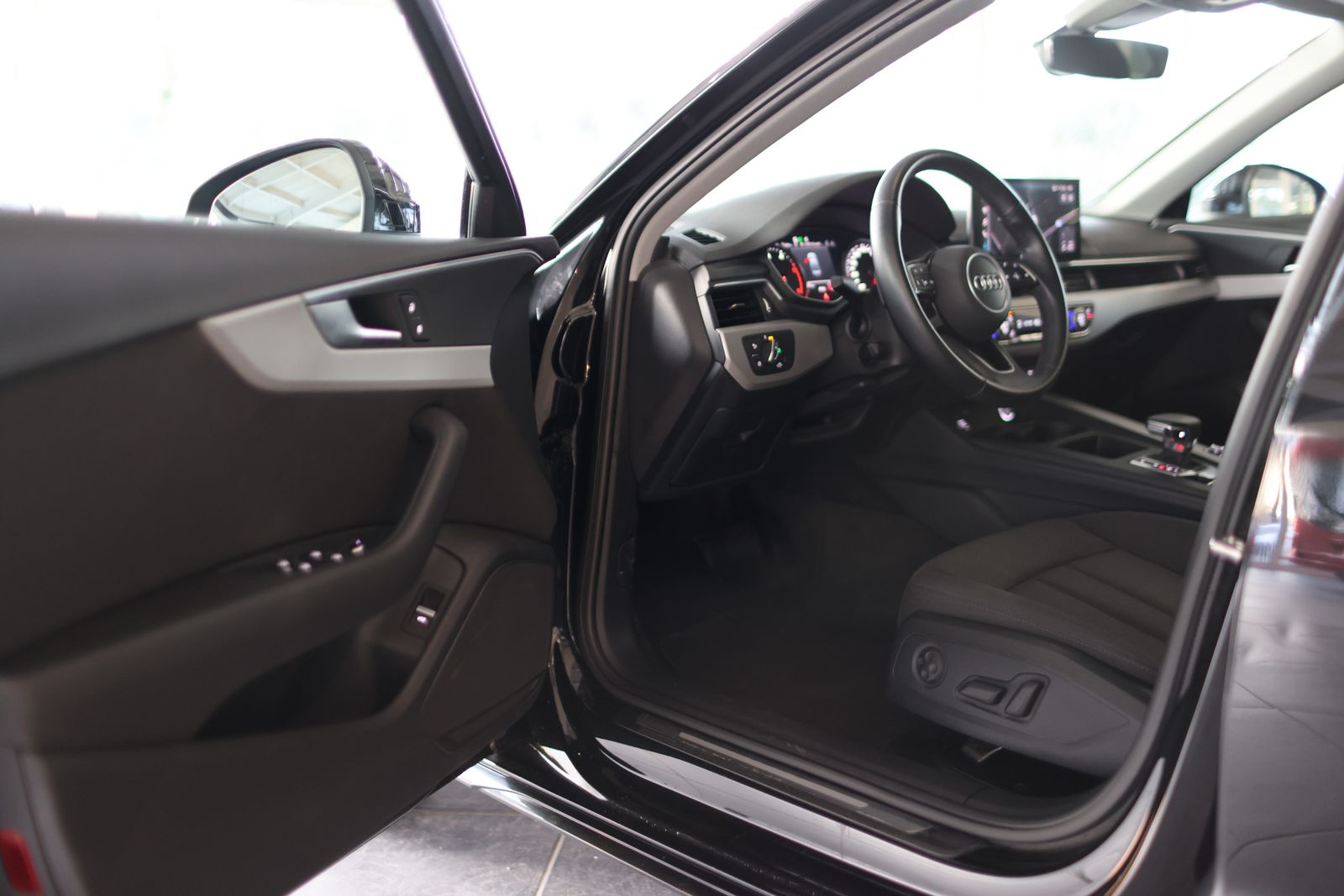 Audi A4 35 TDI ADVANCED RÜCKFAHRKAMERA / EL.SITZE foto 9