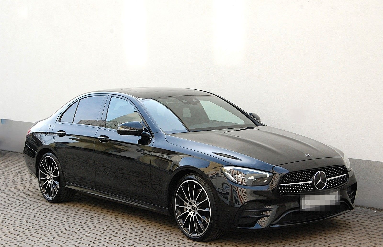 Mercedes-Benz E 400d 4Matic AMG Line Sportpaket foto 2