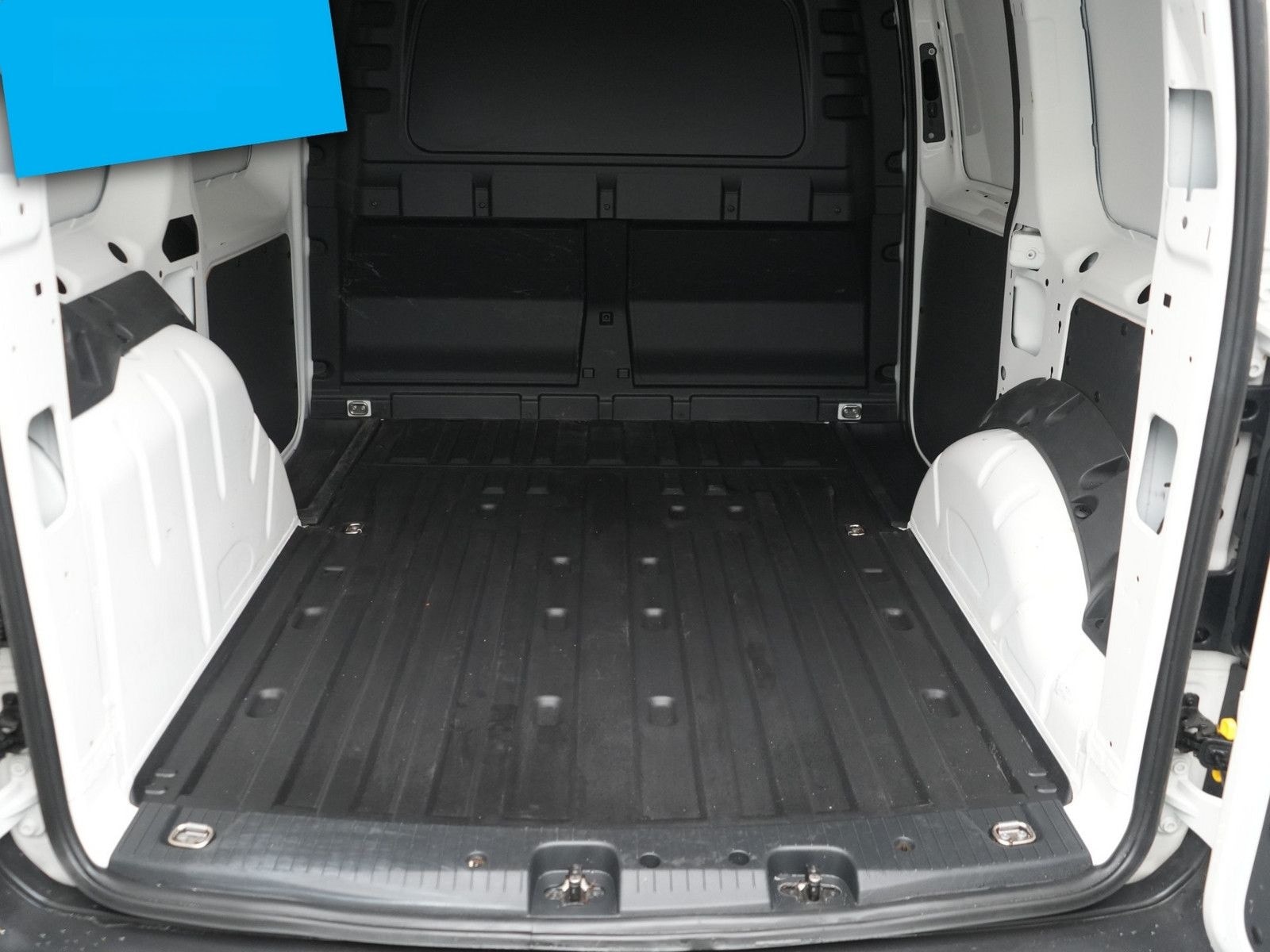 Volkswagen Caddy Kasten FLÜGELTÜREN PDC KLIMA PORT NAVI foto 3