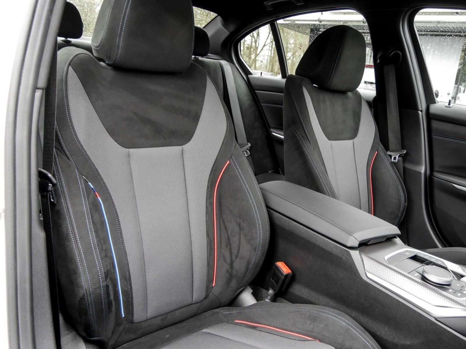 BMW 318i Finanzierung ab 0,49% foto 6