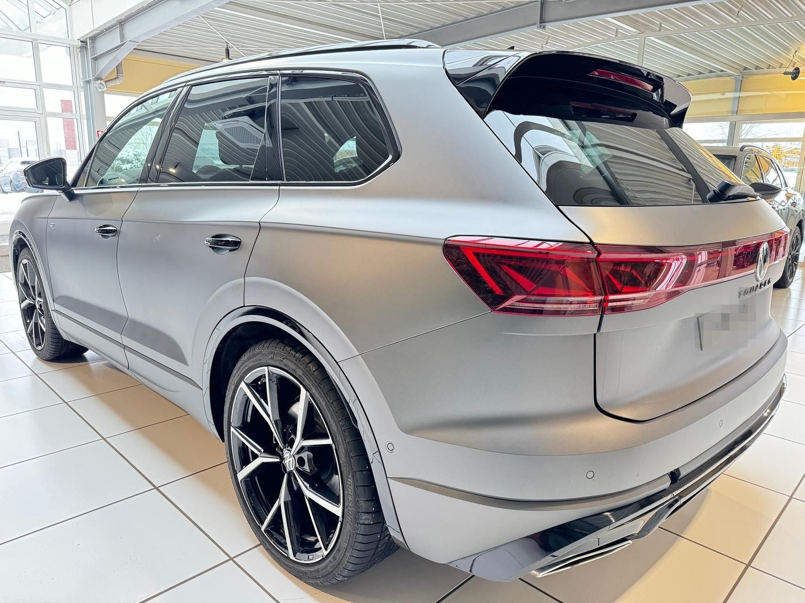 Volkswagen Touareg R-Line Matt Pano StHeiz HUD AHK IQ.DRIVE foto 3