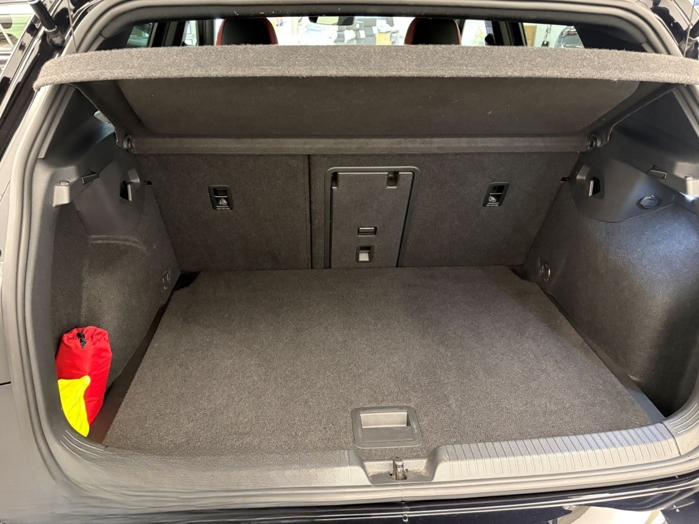 Volkswagen Golf GTI 8 2.0 TSI DSG Clubsport DIGITAL COCKPIT foto 17