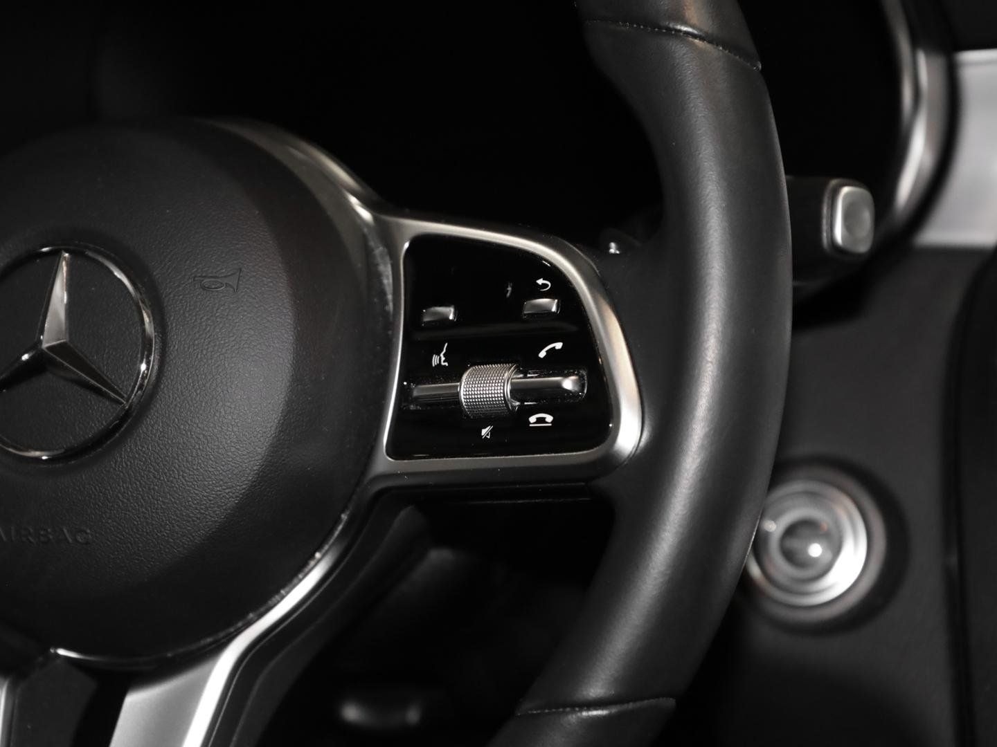 Mercedes-Benz GLC 300 e 4M Rückfahrkamera Sitzheizung MBUX AHK foto 16