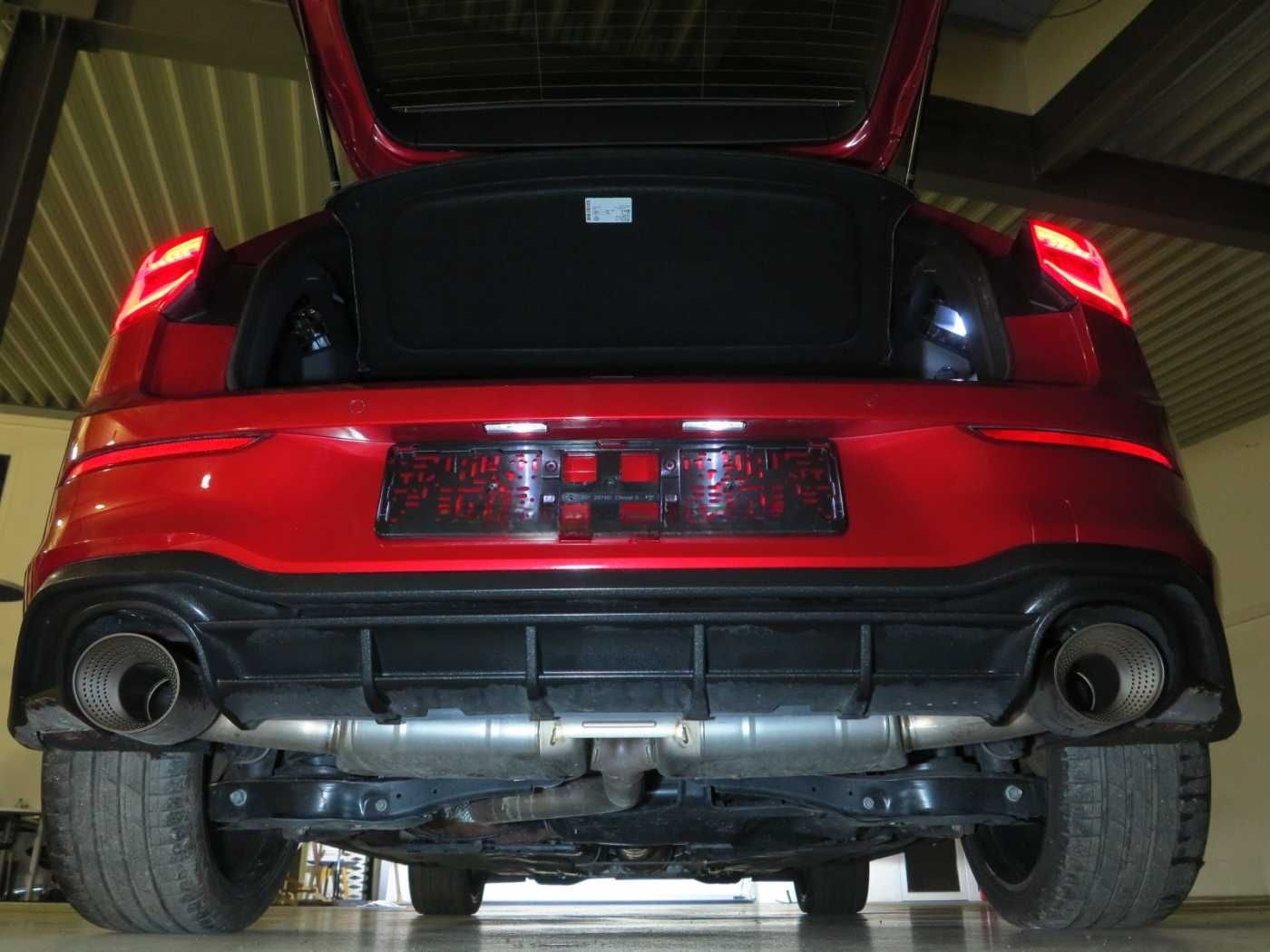 Volkswagen Golf VIII GTI 2.0 TSI DSG7 Clubsport Leder eSAD foto 16