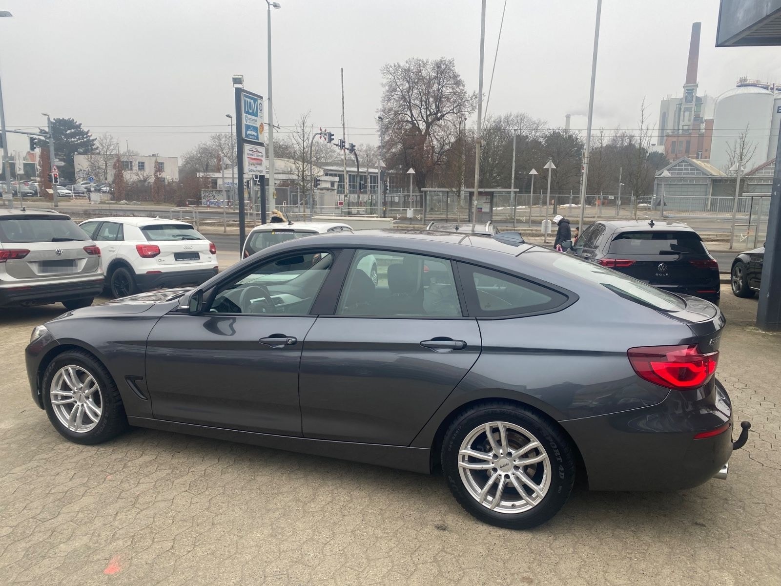 BMW 320 3 Gran Turismo 320 d Advantage foto 12