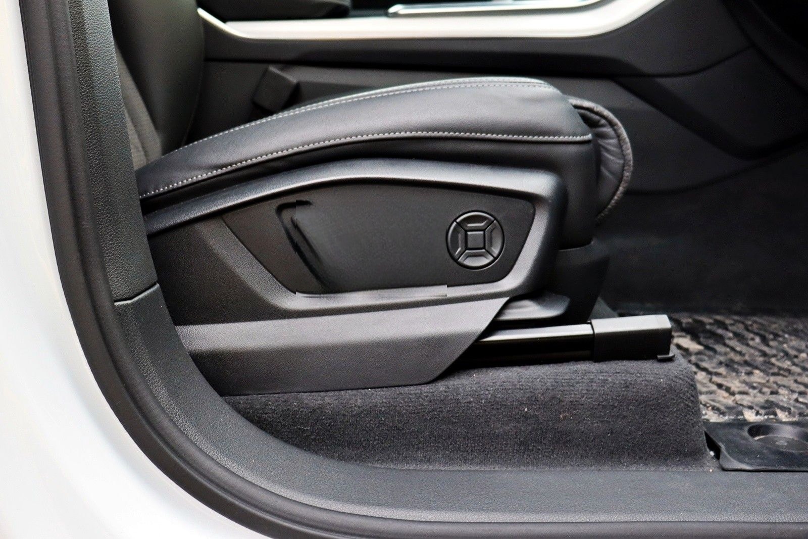 Audi SQ7 4.0 TDI quattro Head-Up, Memory, AHK foto 13