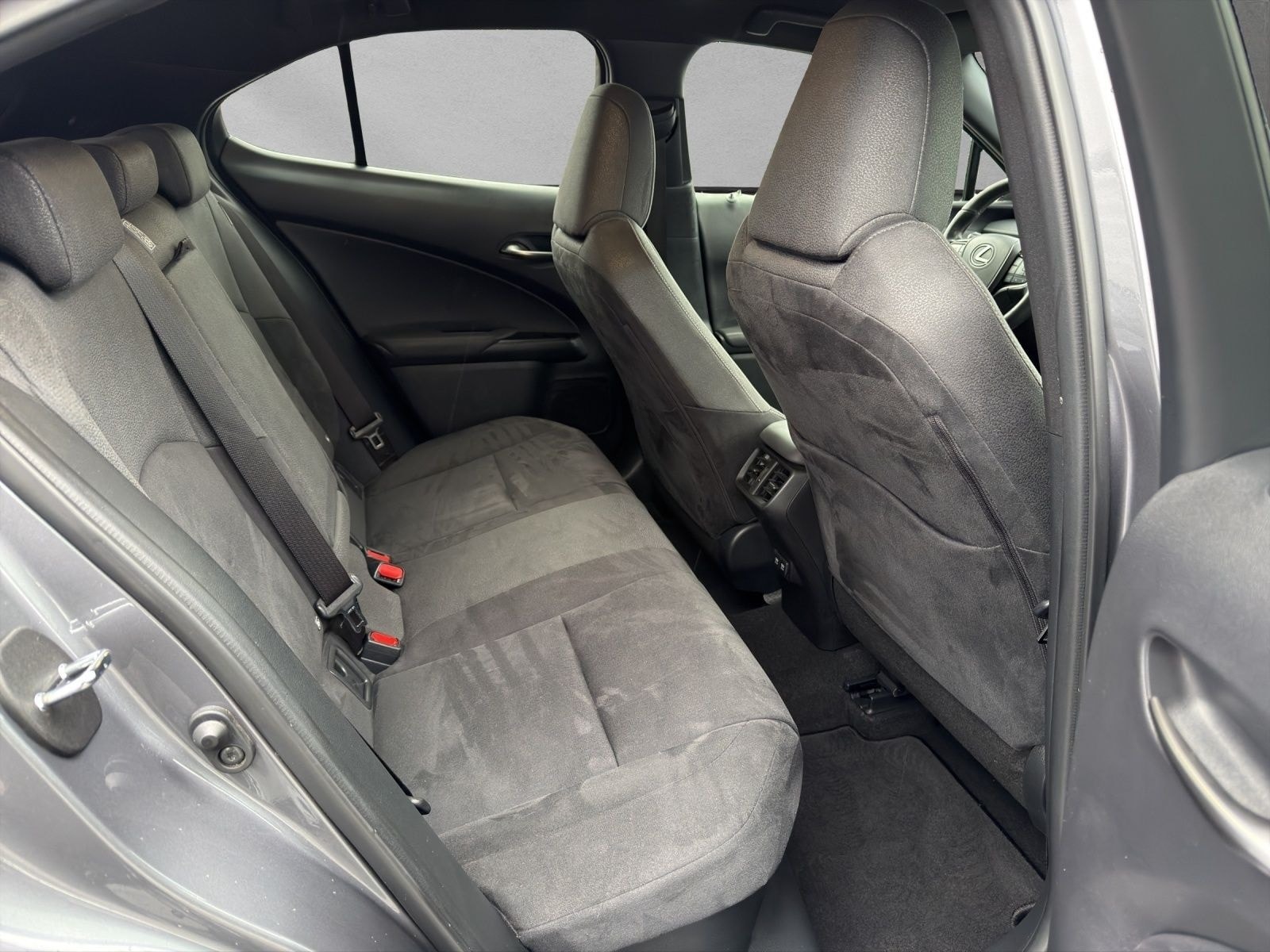 Lexus UX 250 h*STYLE*CARPLAY*PDC*15 JAHRE GARANTIE foto 17