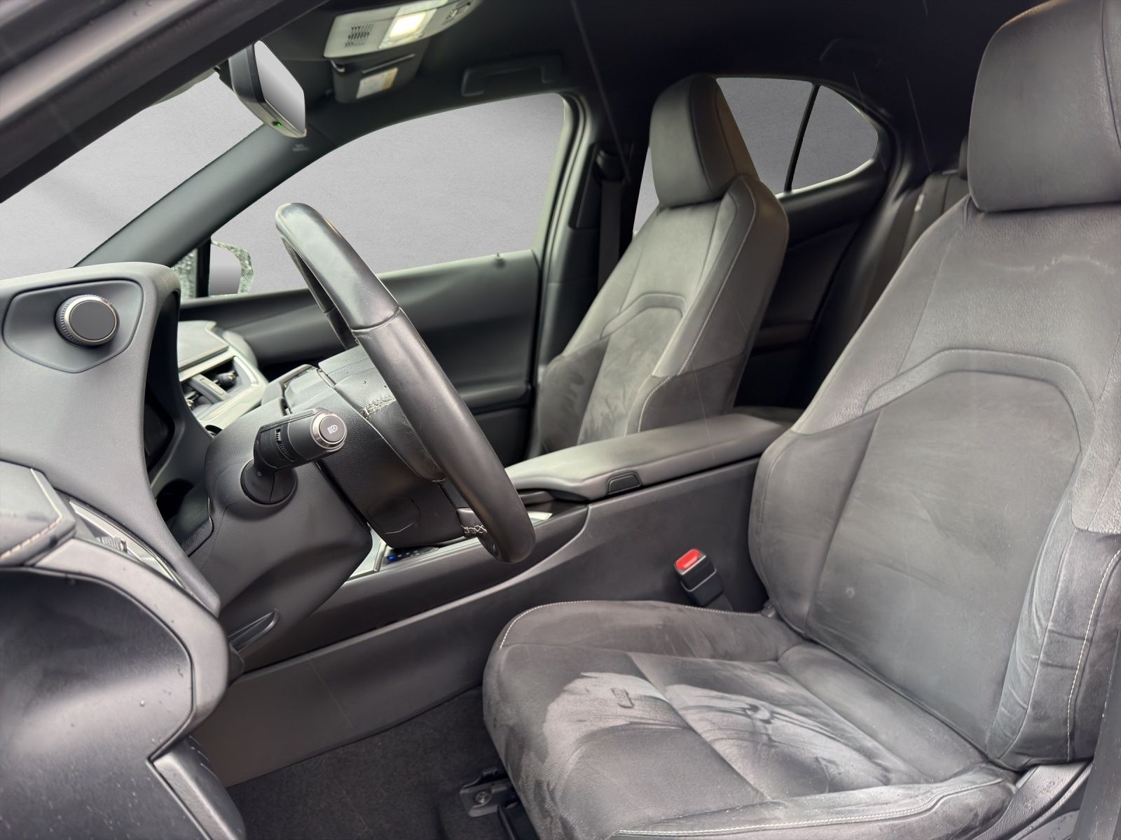 Lexus UX 250 h*STYLE*CARPLAY*PDC*15 JAHRE GARANTIE foto 9