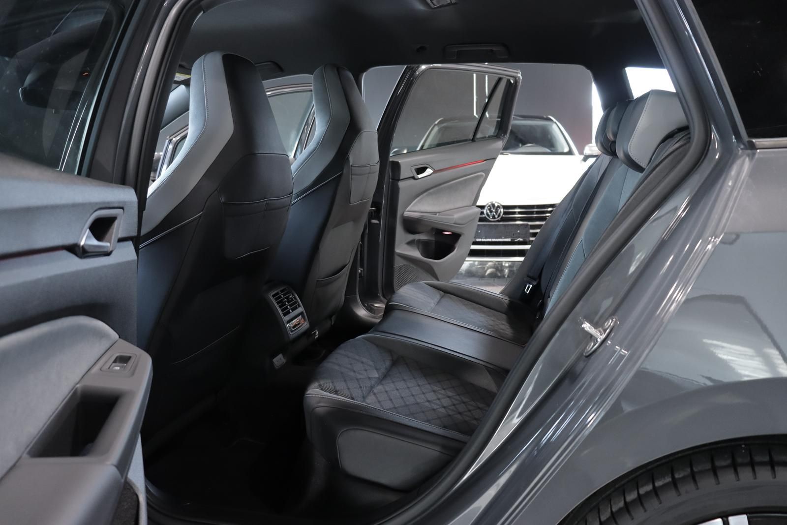 Volkswagen Golf 2.0 TDI R-Line Android Auto*Metallic foto 8