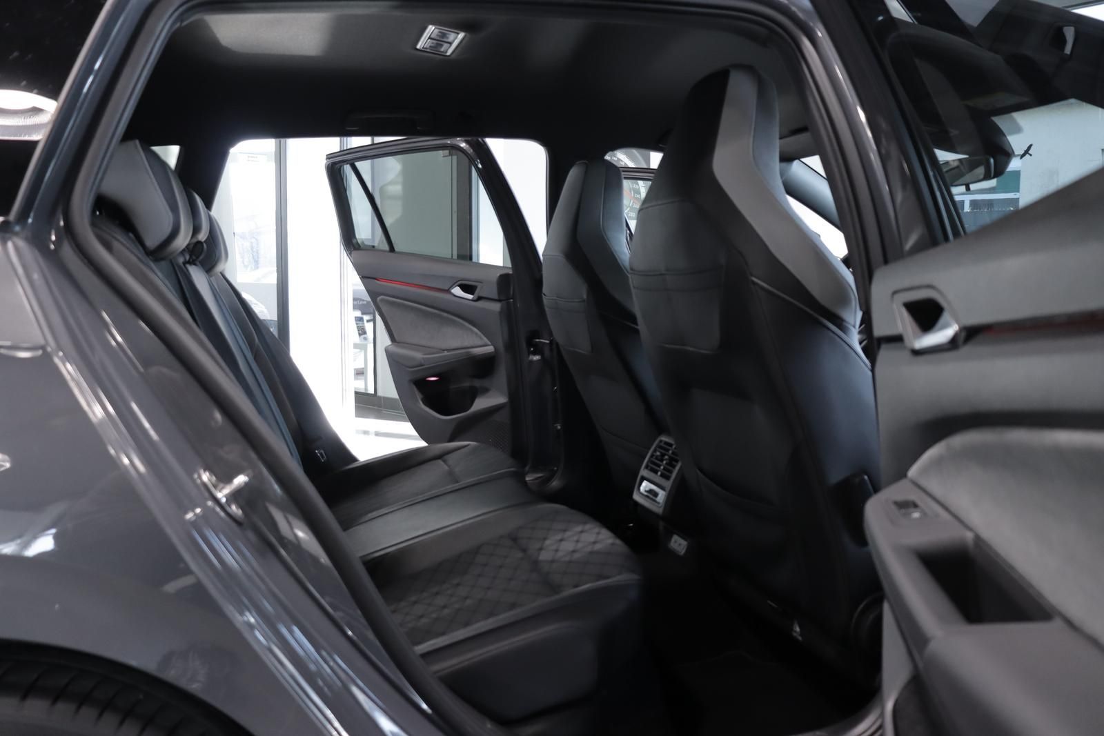 Volkswagen Golf 2.0 TDI R-Line Android Auto*Metallic foto 10