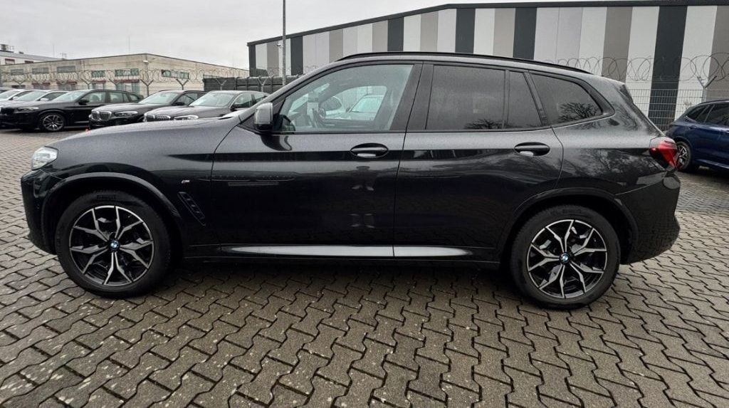 BMW X3 xDrive 20d M-Sport LED Parkassist LiveCockpit foto 3