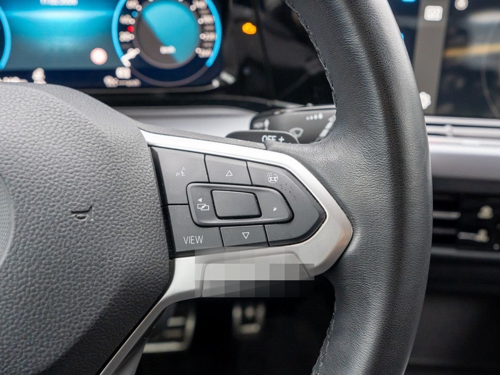 Volkswagen Golf VIII ACTIVE 2,0 l TDI DSG AHK ACC LED NAVI foto 18