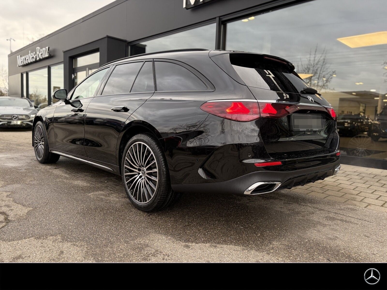 Mercedes-Benz E 450 d 4M T AMG Night Superscreen 3DDispl NP121 foto 3