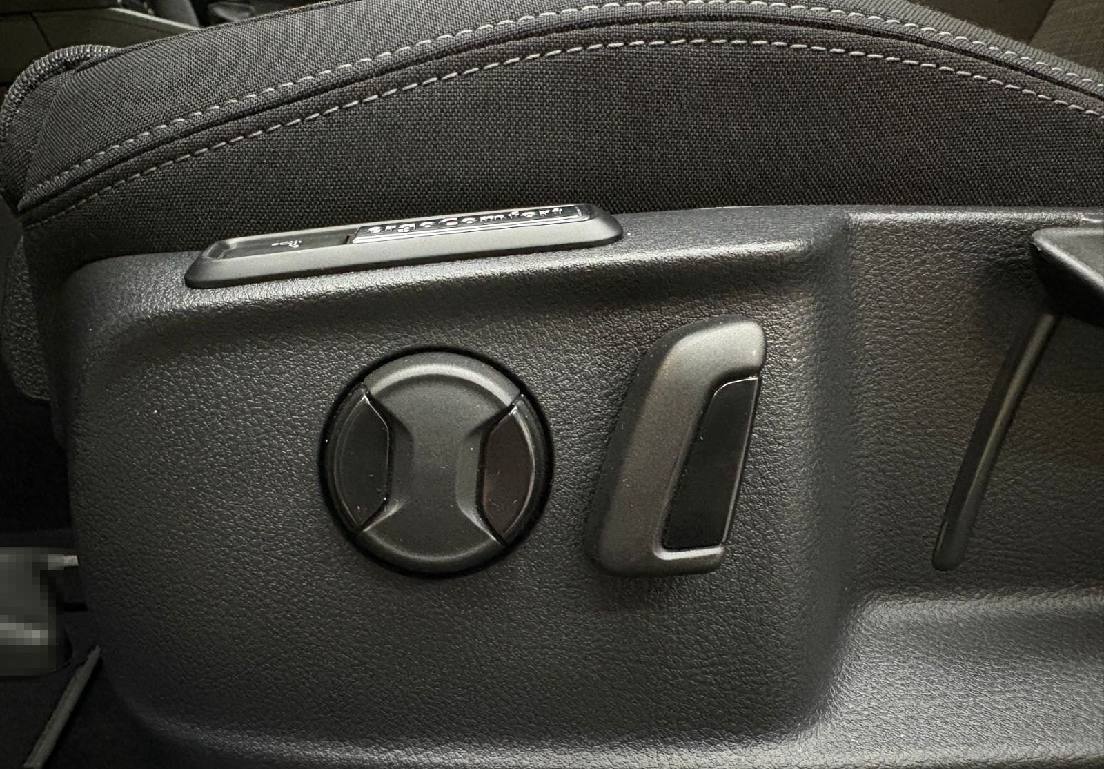 Volkswagen Passat Variant 2.0 TDI DSG Business Navi LED ACC foto 18