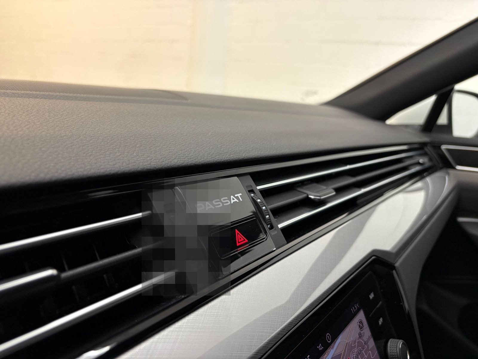 Volkswagen Passat Variant 2.0 TDI DSG Business Navi LED ACC foto 24