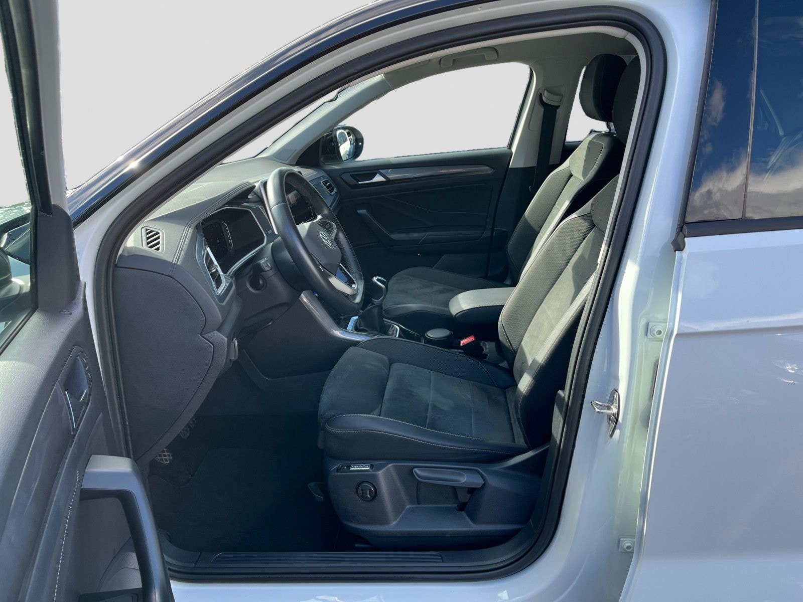 Volkswagen T-Roc 1.0TSI Style ACC App-C LED+ Navi PDC SHZ foto 10