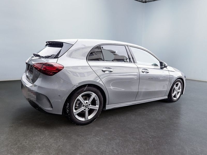 Mercedes-Benz A 180 d Kompaktlimousine AMG NIGHT DISTR KAMERA foto 5