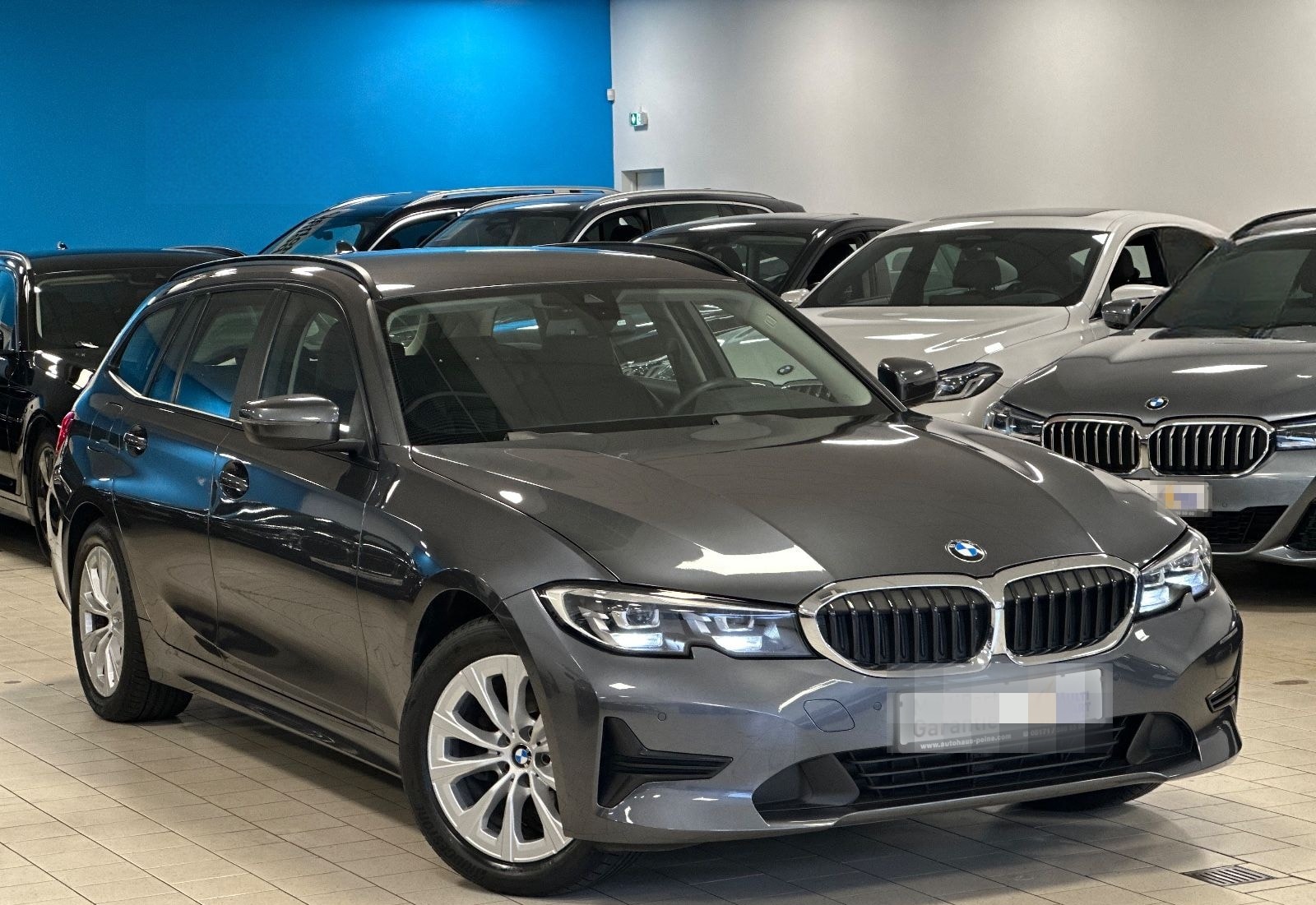 BMW 318d/LCPProf/Navi/LEDerSportStz/Temp/M-Lenkrad foto 1
