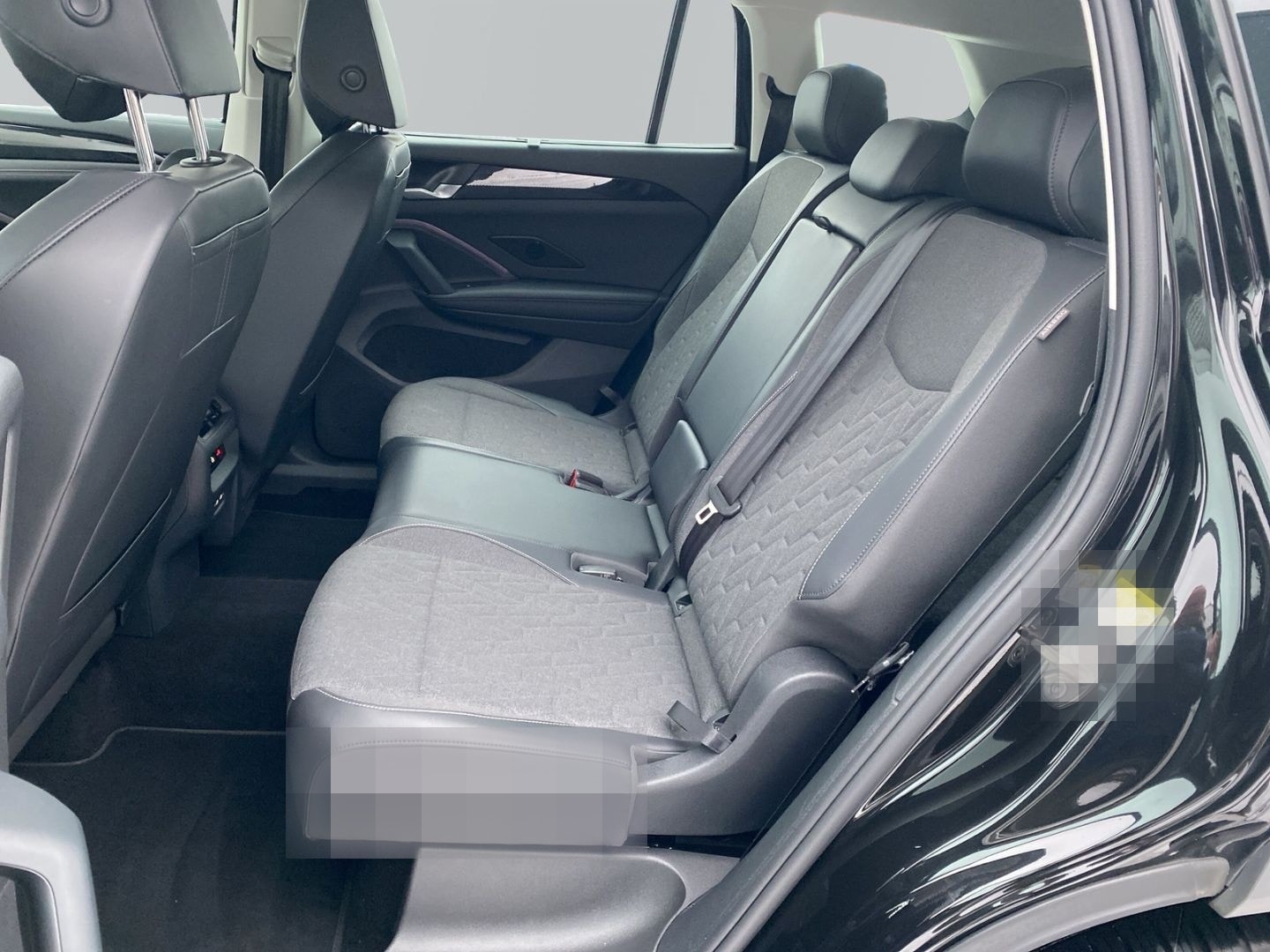 Volkswagen Tayron Life 1,5 eTSI DSG 7-Sitzer AHK Matrix All foto 12