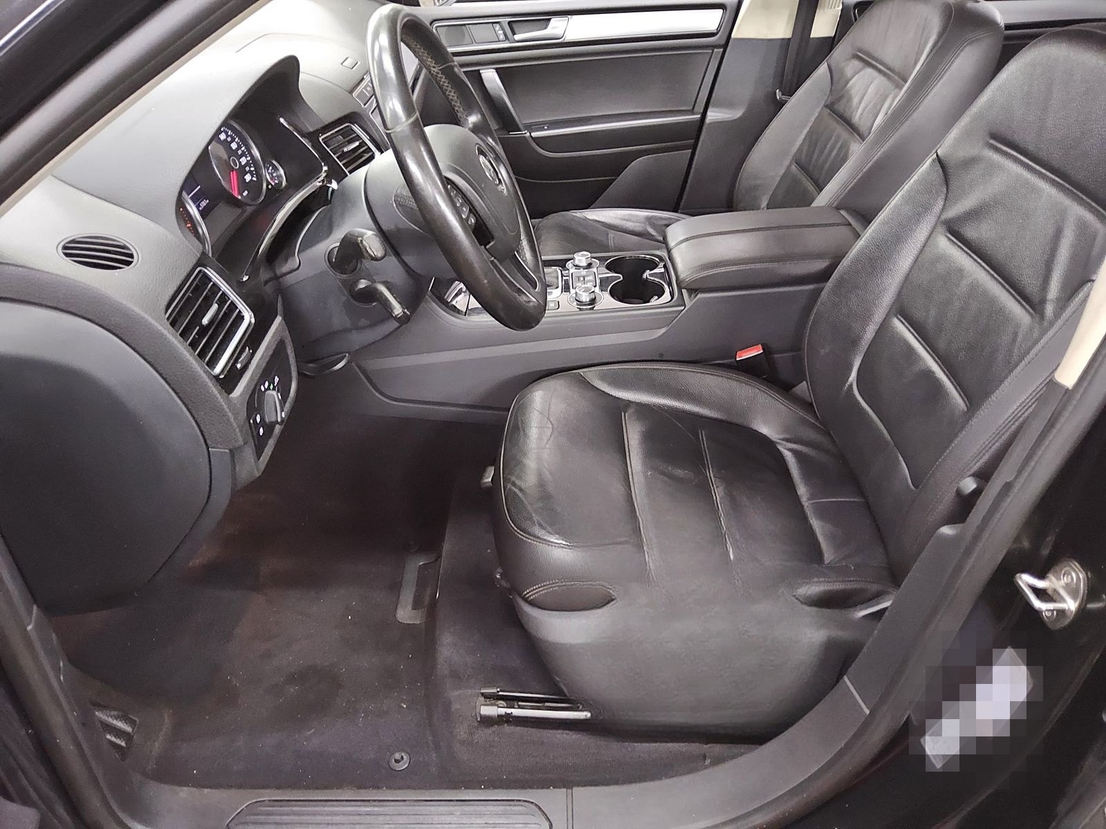 Volkswagen Touareg 3.0 TDI 4M R-Line Luft Leder Navi AHK foto 8