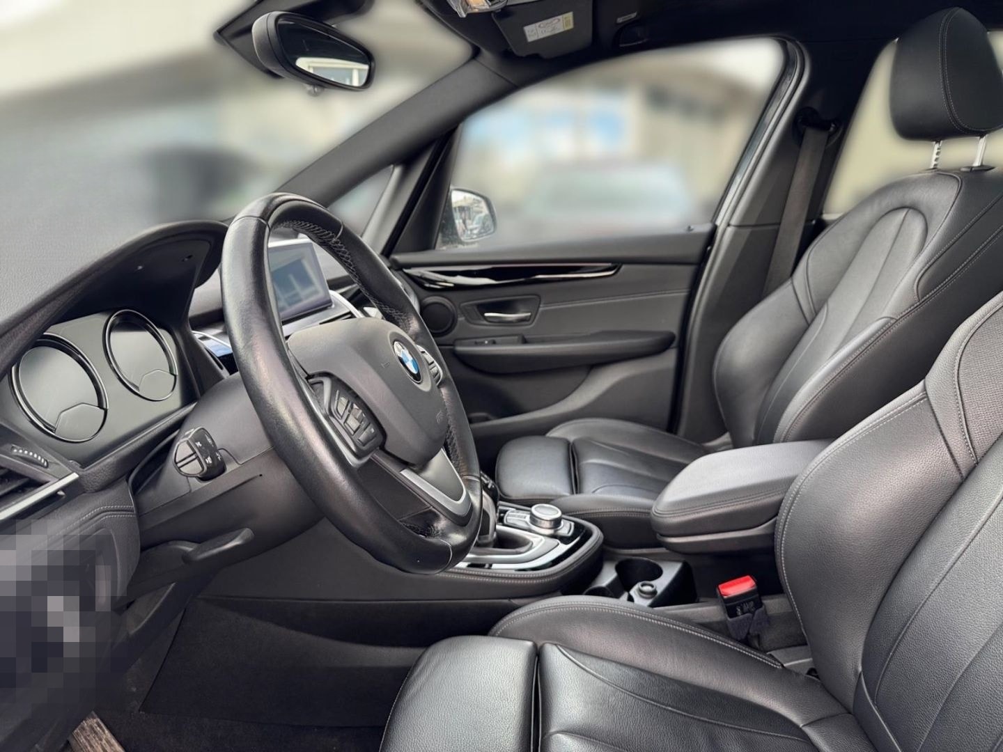 BMW 218 Active Tourer iA SPORT+LEDER+HUD+PANO+AHK+SH foto 15