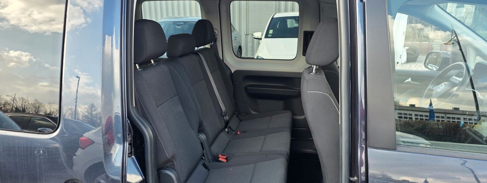 Volkswagen Caddy PKW Trendline BMT foto 9