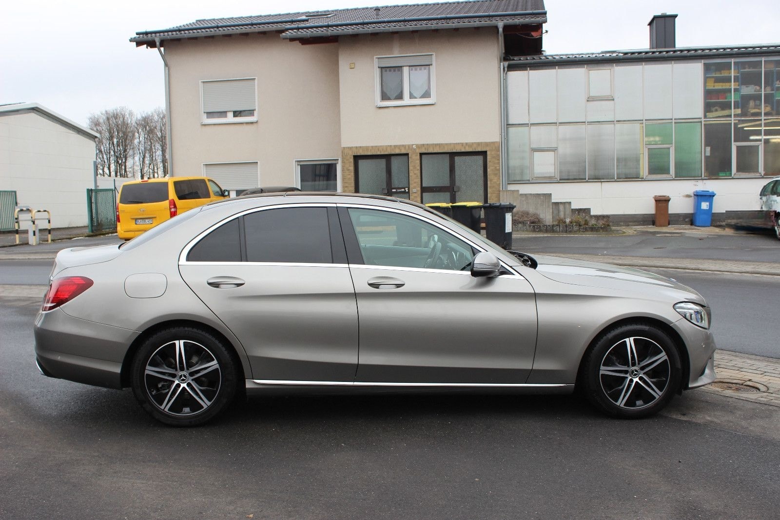 Mercedes-Benz C 200d Limousine/Leder/Navi/PDC+Kamera/LED foto 2