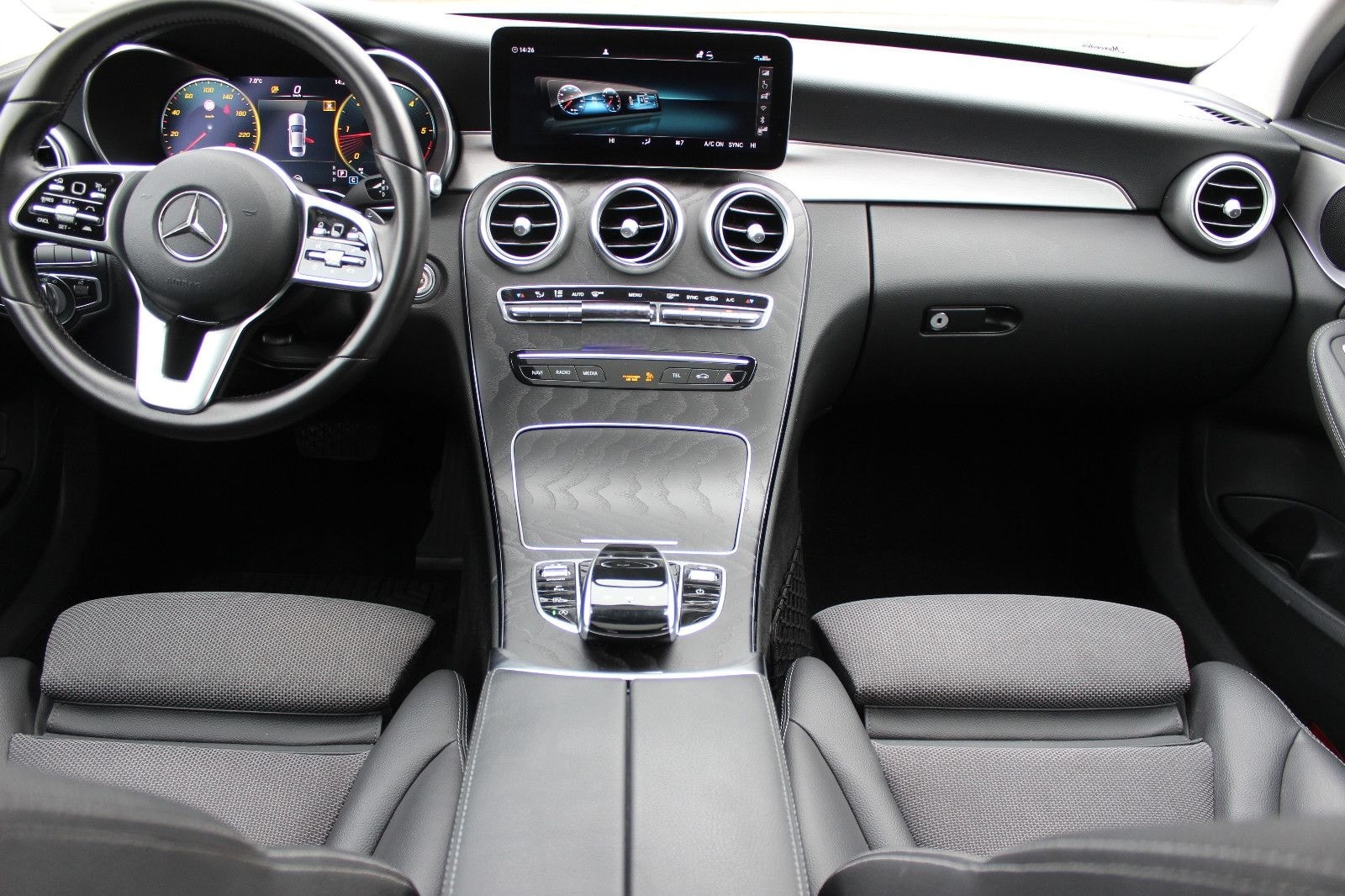 Mercedes-Benz C 200d Limousine/Leder/Navi/PDC+Kamera/LED foto 14