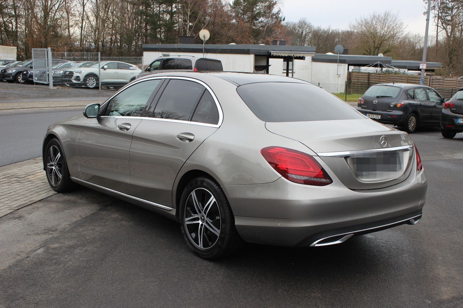 Mercedes-Benz C 200d Limousine/Leder/Navi/PDC+Kamera/LED foto 4
