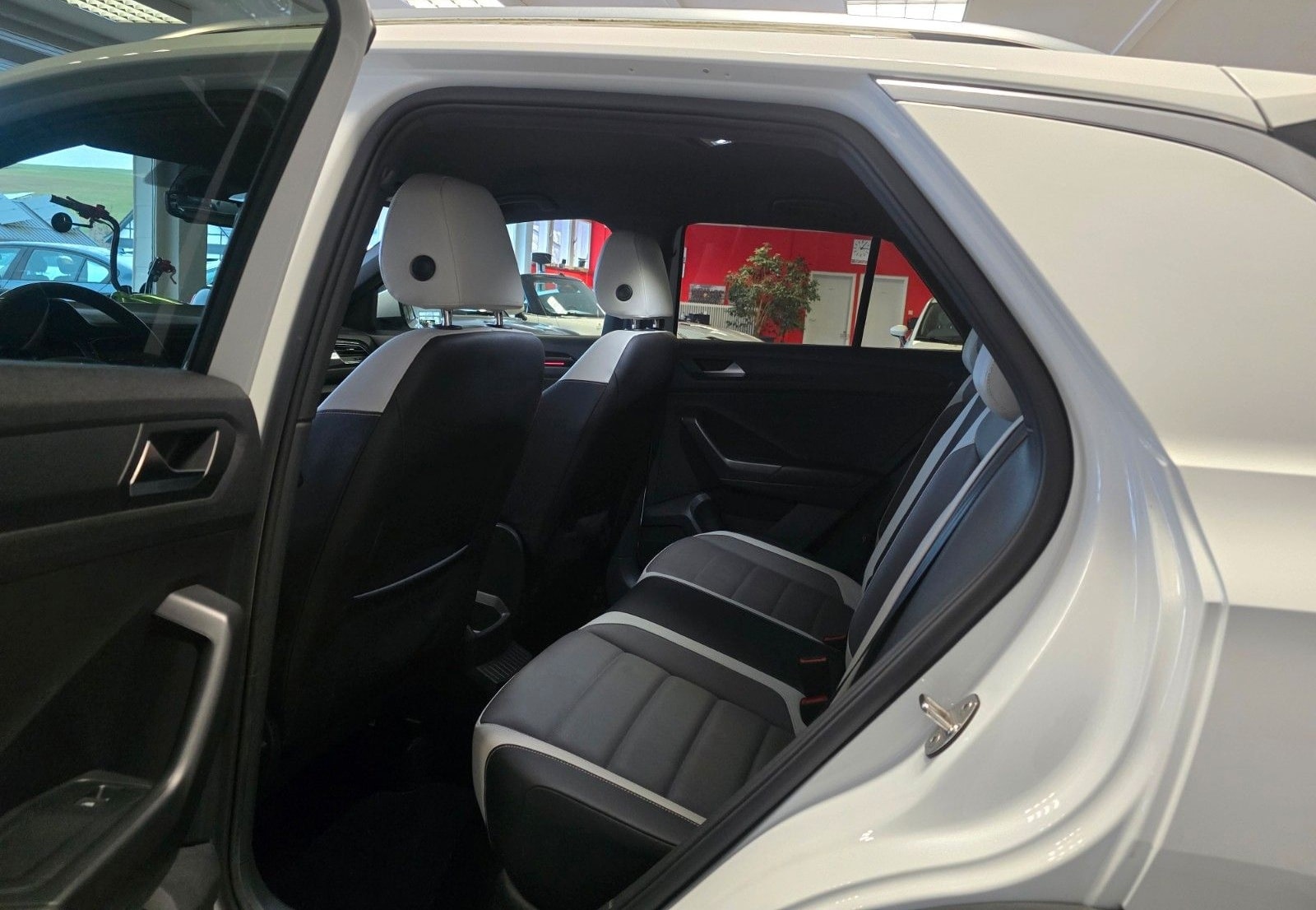 Volkswagen T-Roc 2.0 TSI Sport 4Motion ACC NAVI foto 7