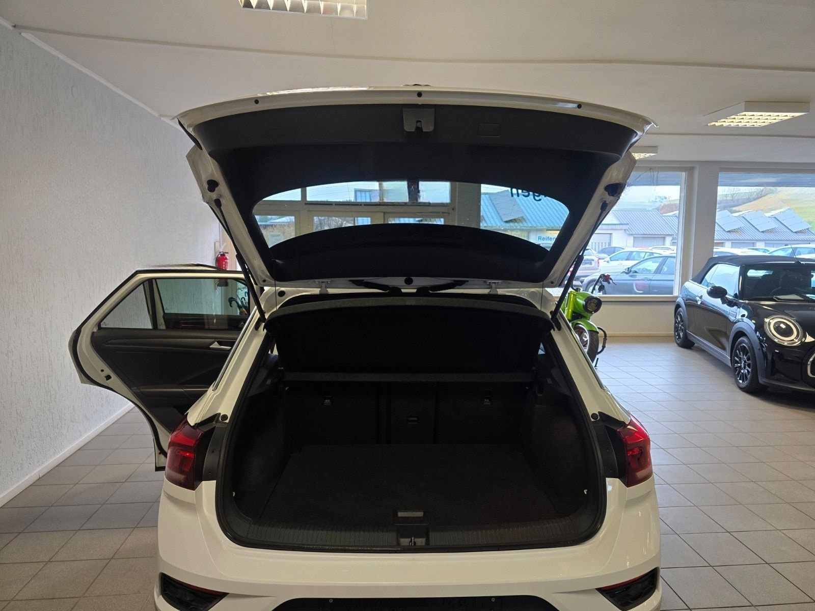 Volkswagen T-Roc 2.0 TSI Sport 4Motion ACC NAVI foto 8